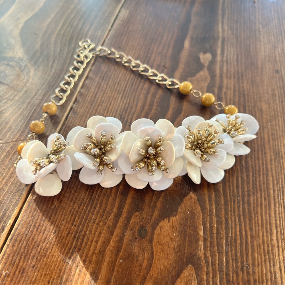Anthropologie White & Cream Flower Statement Necklace